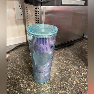 Venti tumbler